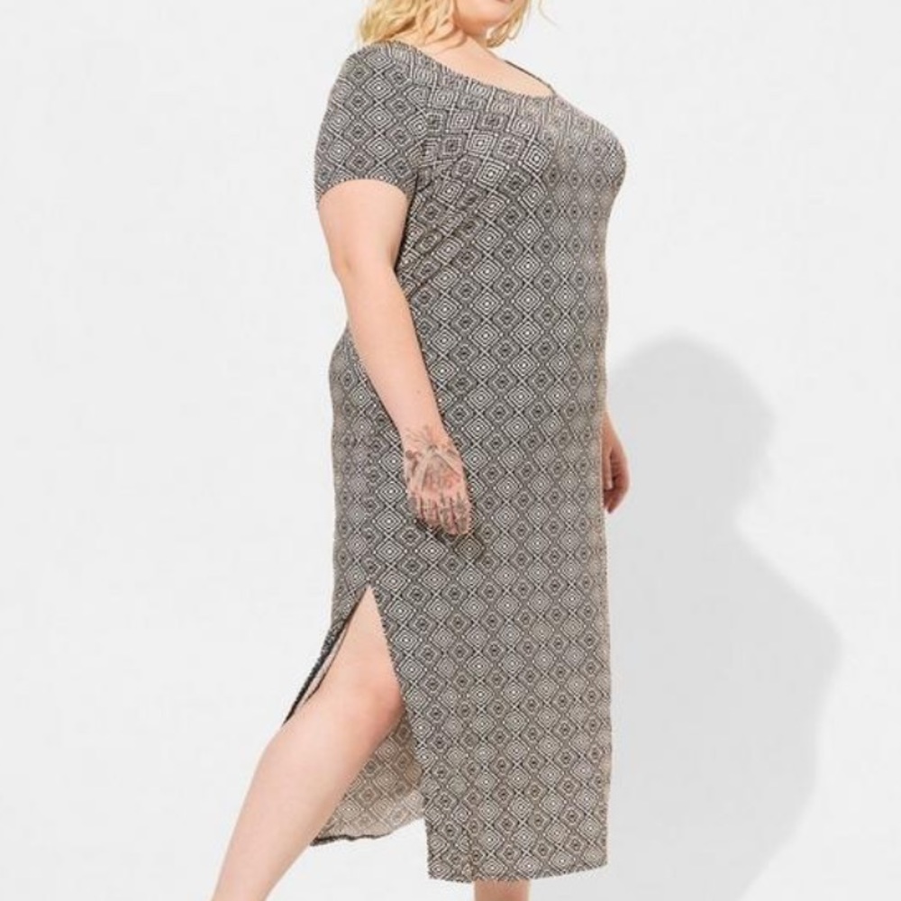 NWT Torrid Black/Beige Tribal Print Maxi Dress Size 2&3